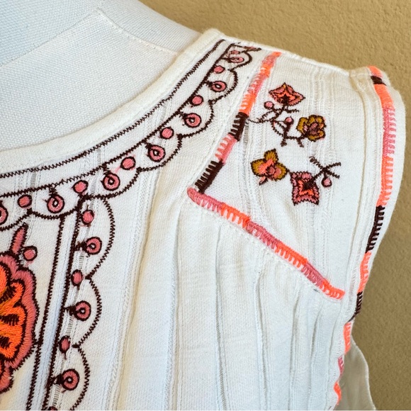 NWT Anthropologie Boho Embroidered Floral Sleeveless Top Women’s L Ivory Cotton - Picture 4 of 11